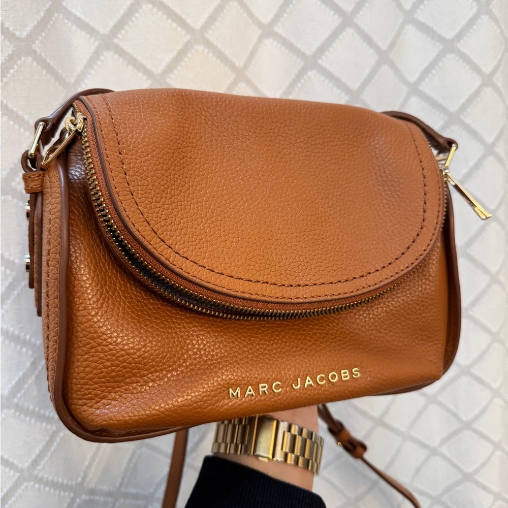 Marc Jacobs Tan Pebbled Leather Crossbody Bag